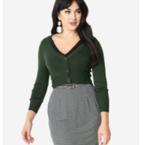 Deep Green Cropped 3/4 Sleeve Cardigan